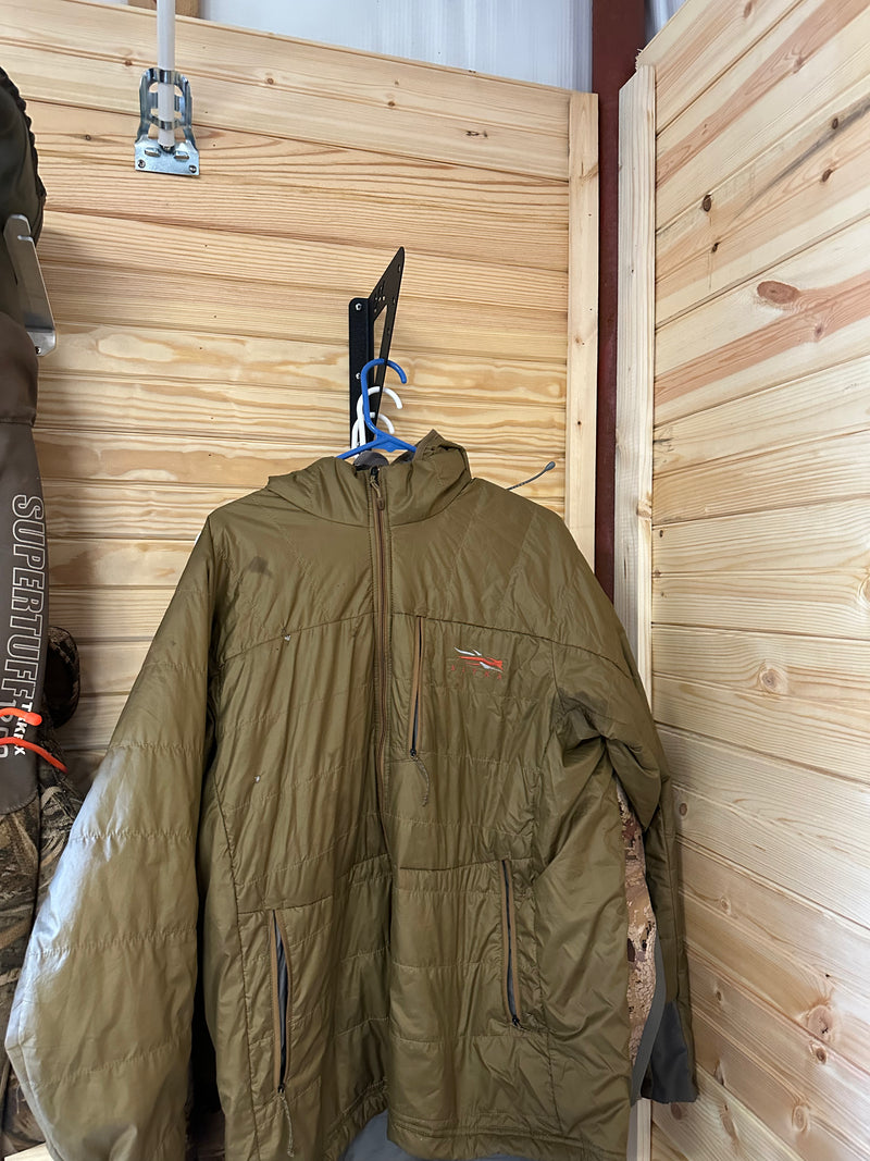 Load image into Gallery viewer, Coat Holder
