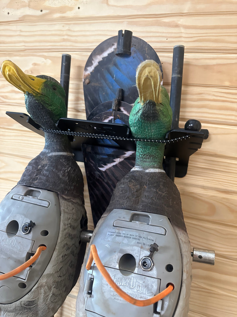 Load image into Gallery viewer, Double Spinning Wing Decoy Holder
