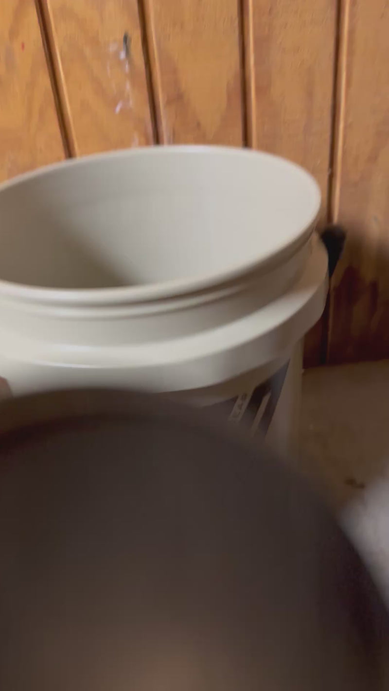 Load and play video in Gallery viewer, 360 Degree Bucket Lid
